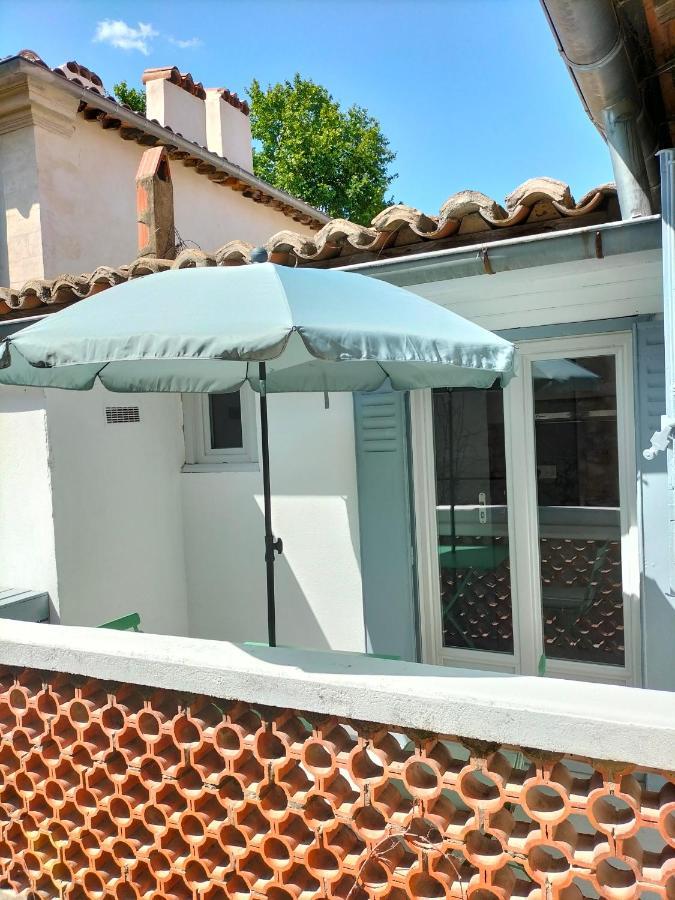 Studio Terrasse, Intra-Muros, Climatise Avec Wifi อาวีญง ภายนอก รูปภาพ
